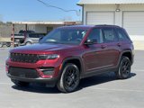 New 2025 Jeep Grand Cherokee Altitude image 3