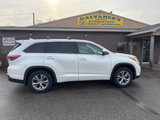Used 2014 Toyota Highlander Plus image 3