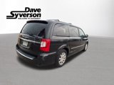 Used 2014 Chrysler Town & Country Touring image 5