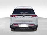 New 2025 Nissan Pathfinder SL w/ SL Premium Package image 4