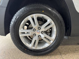 Used 2023 GMC Terrain SLE w/ Driver Convenience Package image 6