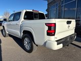 Used 2022 Nissan Frontier SV image 3