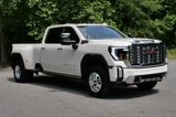 Used 2024 GMC Sierra 3500 Denali w/ Denali Reserve Package image 4
