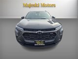 Used 2025 Chevrolet Trax RS image 2