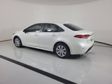 Used 2021 Toyota Corolla LE image 3