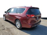 Used 2020 Chrysler Pacifica Limited image 3