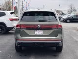 New 2025 Volkswagen Atlas Peak Edition SE image 4