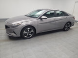 Used 2023 Hyundai Elantra SEL w/ Convenience Package image 2