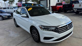 Used 2020 Volkswagen Jetta SE w/ SE Cold Weather Package image 3