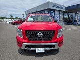 Used 2022 Nissan Titan SV image 2