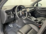 Used 2025 Porsche Macan image 4