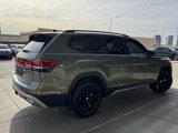 Used 2024 Volkswagen Atlas Peak Edition SE image 4