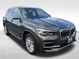 Used 2022 BMW X5 xDrive40i w/ Premium Package image 3