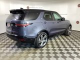Used 2024 Land Rover Discovery Dynamic SE image 2