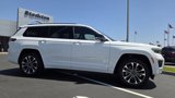 New 2025 Jeep Grand Cherokee L Overland w/ Trailer Tow Package image 2