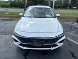 Used 2024 Hyundai Elantra SEL image 3