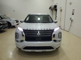 New 2025 Mitsubishi Outlander SE image 2