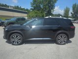 New 2025 Nissan Pathfinder Platinum w/ Black Appearance Package image 4