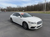 Used 2017 Lincoln Continental Select image 5