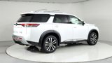 New 2025 Nissan Pathfinder Platinum image 3