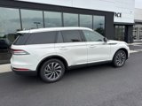 New 2025 Lincoln Aviator AWD image 2
