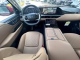 New 2025 INFINITI QX80 Luxe image 2