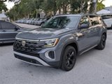 New 2025 Volkswagen Atlas Peak Edition SE image 4