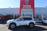 Used 2023 Nissan Rogue SV image 2