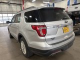 Used 2018 Ford Explorer XLT w/ Equipment Group 202A image 5
