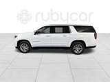 Used 2023 Chevrolet Suburban Premier image 2