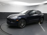 Certified 2022 Porsche Macan image 4