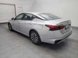 Used 2023 Nissan Altima 2.5 SV image 3
