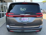 Used 2022 Chrysler Pacifica Touring-L image 4