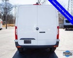 Used 2021 Mercedes-Benz Sprinter 2500 image 4