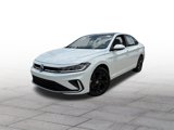 Used 2025 Volkswagen Jetta SE image 3