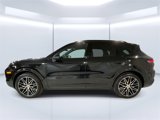 Used 2024 Porsche Cayenne image 2