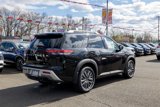 New 2025 Nissan Pathfinder SL w/ SL Premium Package image 5