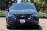 New 2025 Chrysler Pacifica Select image 3