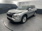 New 2025 Mitsubishi Outlander ES image 3