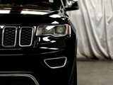 Used 2021 Jeep Grand Cherokee Limited w/ Luxury Group II image 3