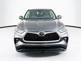 Used 2024 Toyota Highlander LE image 2