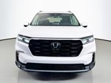 New 2025 Honda Pilot Touring image 2