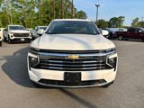 New 2025 Chevrolet Suburban LT image 3