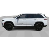 Used 2025 Jeep Grand Cherokee Altitude image 5