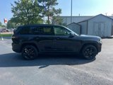 Certified 2023 Jeep Grand Cherokee Altitude image 3