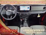 New 2025 Jeep Gladiator Mojave w/ Technology Group image 4