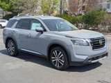 New 2025 Nissan Pathfinder Platinum image 2