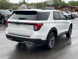 New 2025 Ford Explorer Active w/ Active Comfort Package image 3