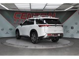 New 2025 Nissan Pathfinder Platinum image 4