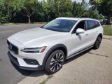 New 2025 Volvo V60 B5 Cross Country Ultra w/ Climate Package image 5